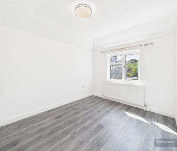 2 bedroom semi-detached house to rent - Photo 2
