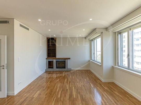 Apartamento T5 em Porto - Photo 1