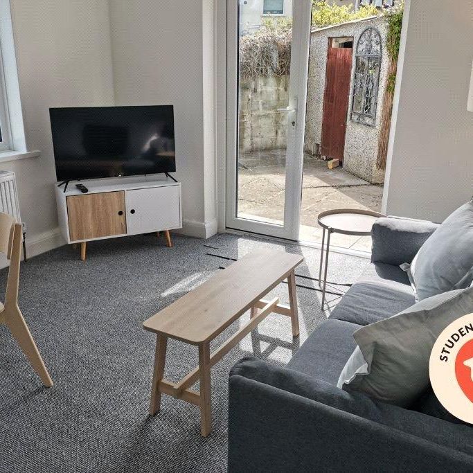 4 bedroom house to rent - Photo 1