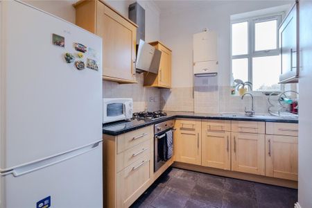 3 bedroom apartment to rent - Photo 5