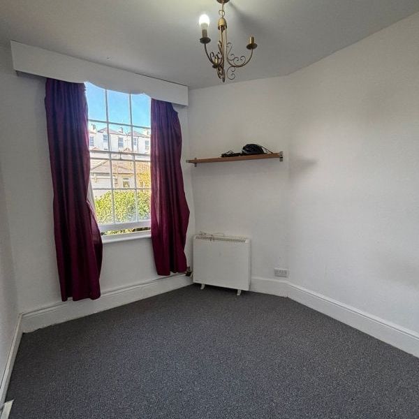 Lansdowne Place, Hove - Photo 1