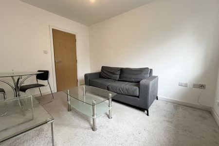 West Parade Flats - Photo 3