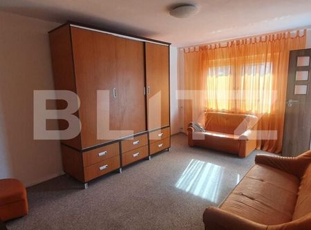 Apartament 3 camere, 70mp, centrala, cartier Rovine - Photo 3