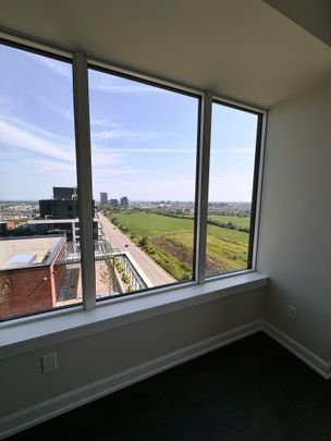 For Lease - 3220 WILLIAM COLTSON Avenue Unit# 1502, Oakville, Ontario - Photo 1