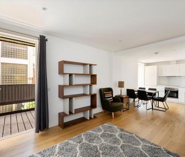 2 bedroom flat to rent - Photo 2