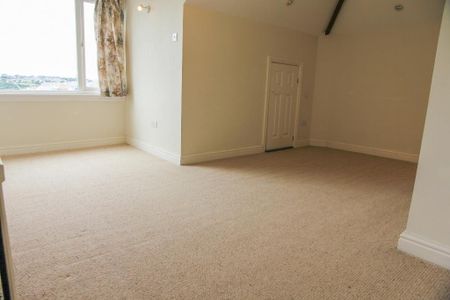 5 bedroom detached house to rent - Photo 4