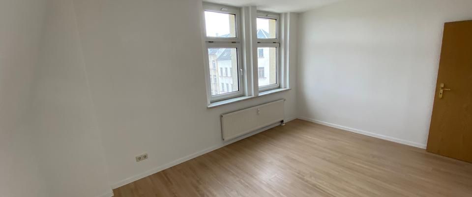Sonnige 2-Raum-Wohnung im Zentrum von Werdau - Foto 1