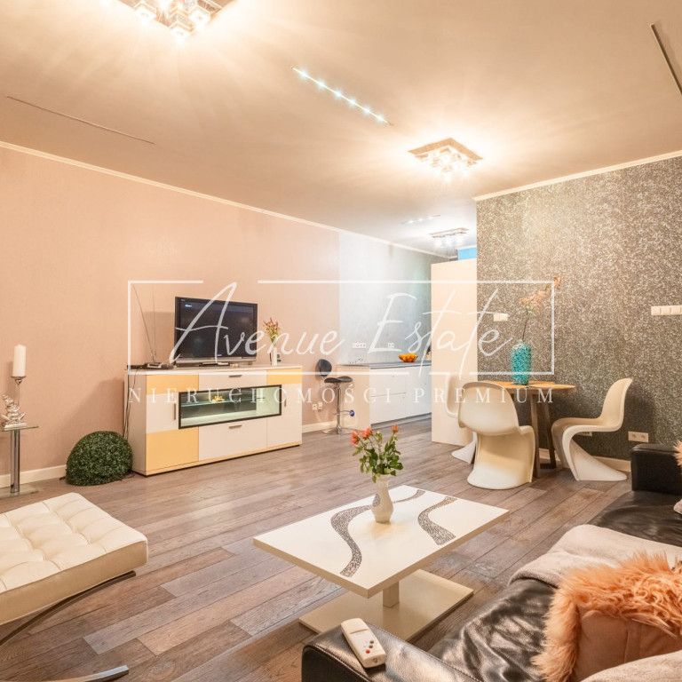 Warszawa, Śródmieście, Warszawa, Śródmieście, Grzybowska - Photo 1