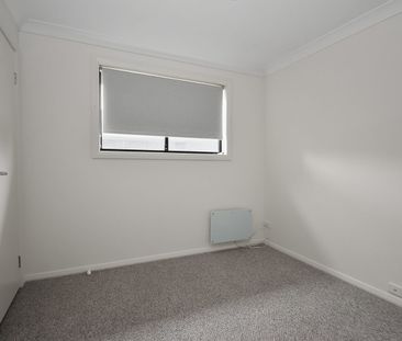 Space, Comfort & Convenience on Phillip Street - Photo 4