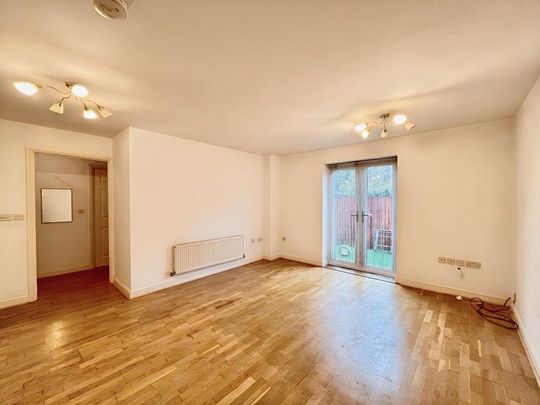 2 bedroom property to rent - Photo 1