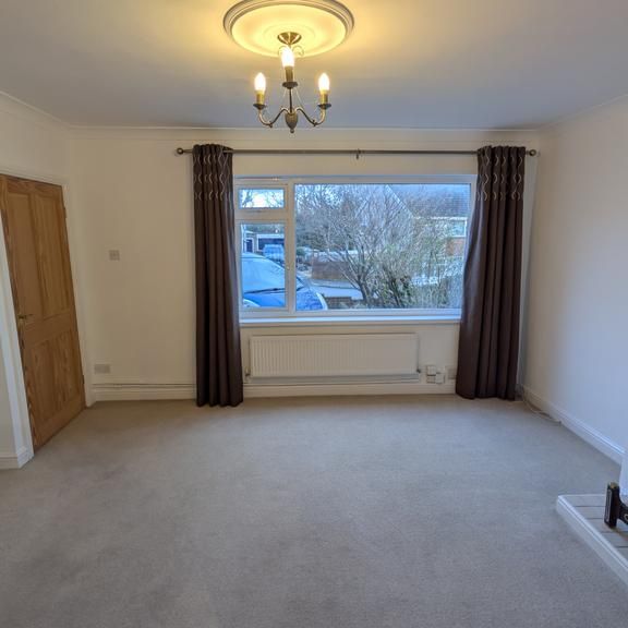 4 bedroom semi-detached house to rent - Photo 1
