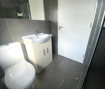 4 bedroom private hall to rent - Photo 6