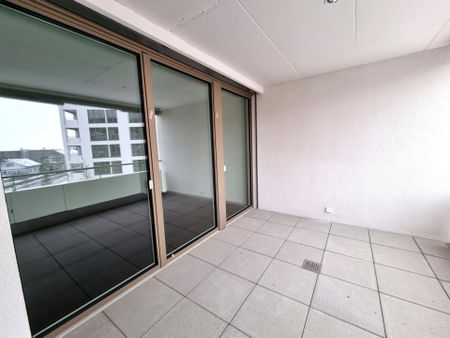 Moderne 2.5-Zi.mmer-Wohnung mit grosszügiger Loggia in Neuhausen... - Foto 5