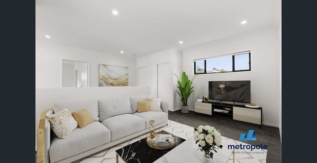 NEWLY BUILT CONTEMPORARY HOME - Photo 1