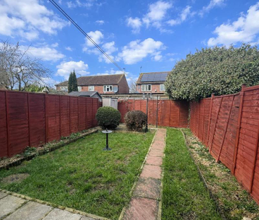 2 bedroom end of terrace house to rent - Photo 5