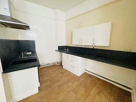 Milford Haven, Milford Haven, SA73 - Photo 3