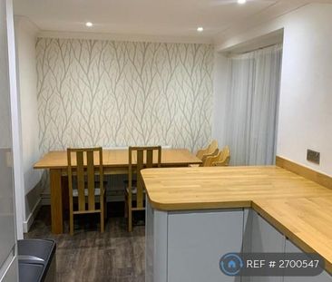 3 bedroom terraced house to rent - Photo 4