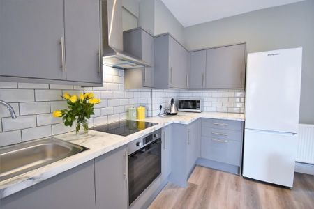 1 bedroom in a house share to rent - Photo 4