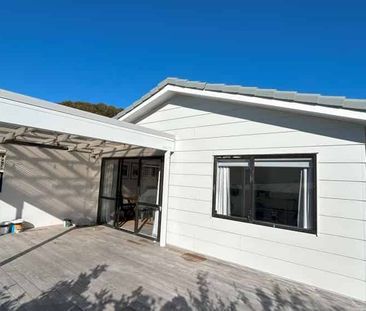 Beach so Close - Photo 4