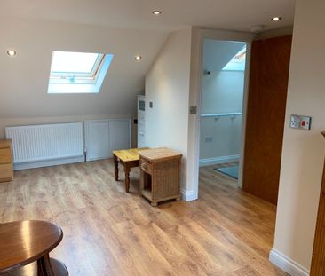 1 Bed Flat, Silvester Road, SE22 - Photo 1