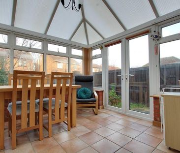 2 bedroom end of terrace house to rent - Photo 2