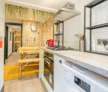 2 bedroom flat to rent - Photo 4