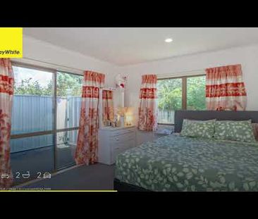 Beautiful and Central Four-Bedroom House available! - Photo 5