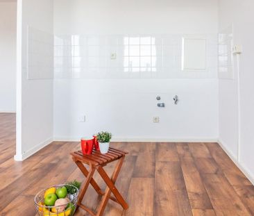 3-Raum-Wohnung mit Balkon und eine Kita in der Nähe - Foto 1