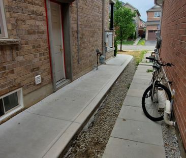 For Lease - 4 Dovehaven Crescent, Brampton, Ontario - Photo 3