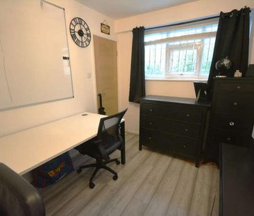 Kersal Crag, Salford, M7 - Photo 5