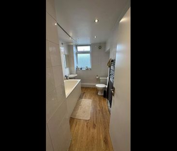 Room in a Shared Flat, Fellows Court, E2 - Photo 1