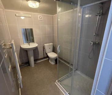 AU CENTRE DU VILLAGE 59243 QUAROUBLE - Photo 1