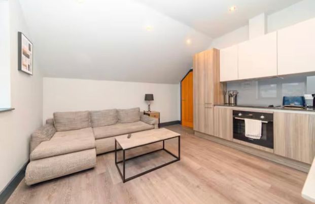 2 Bed Flat, Ship Street, BN1 - Photo 1