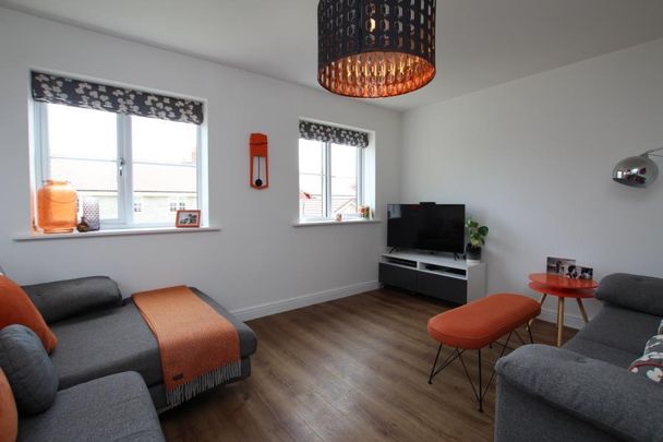 5 bedroom end of terrace house to rent - Photo 1