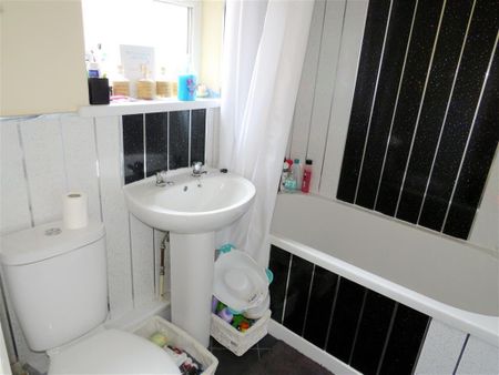 Dovercourt Road - Photo 5