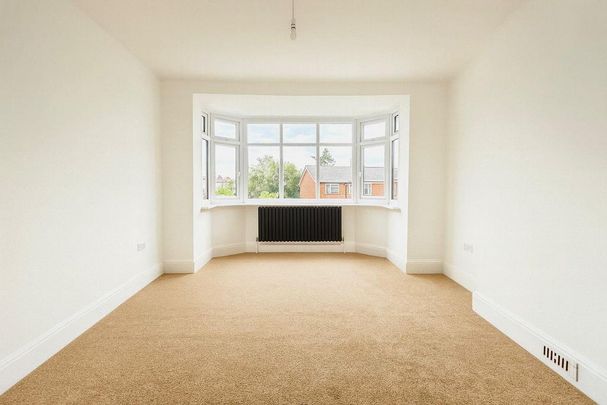 4 bedroom semi-detached house to rent - Photo 1