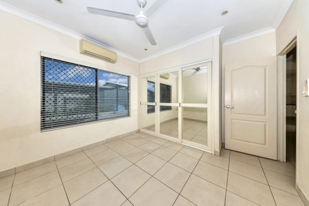 Large Family Home - Photo 2