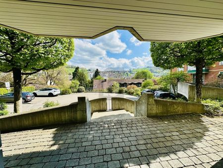 STYLISH AND ELEGANT WITH A VIEW - Photo 3