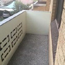 Split Level Unit - well appointed - Photo 1