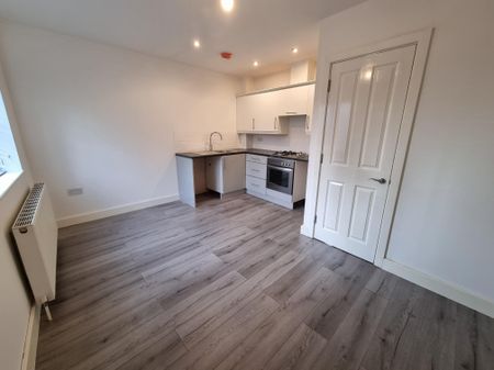 High Street, Gosport - Photo 4