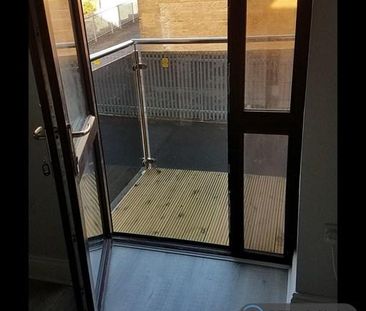 Studio to rent - Photo 6