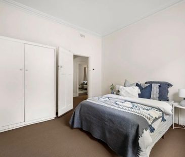 1/4 Rosebank Avenue, Strathmore VIC 3041 - House For Rent | Domain - Photo 3