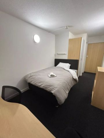 Deluxe En-Suite - Photo 4