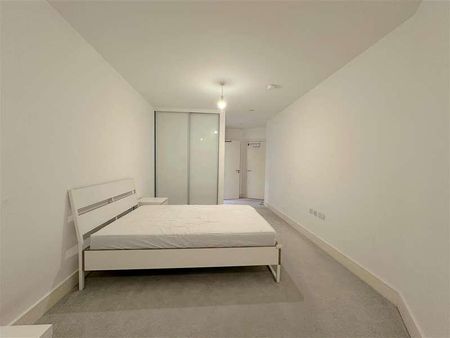 The West Works, UB2 - Photo 3