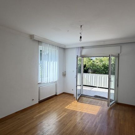 Platz zum Leben – Einfamilienhaus mit Garten und Garage | ZELLMANN IMMOBILIEN - Photo 1