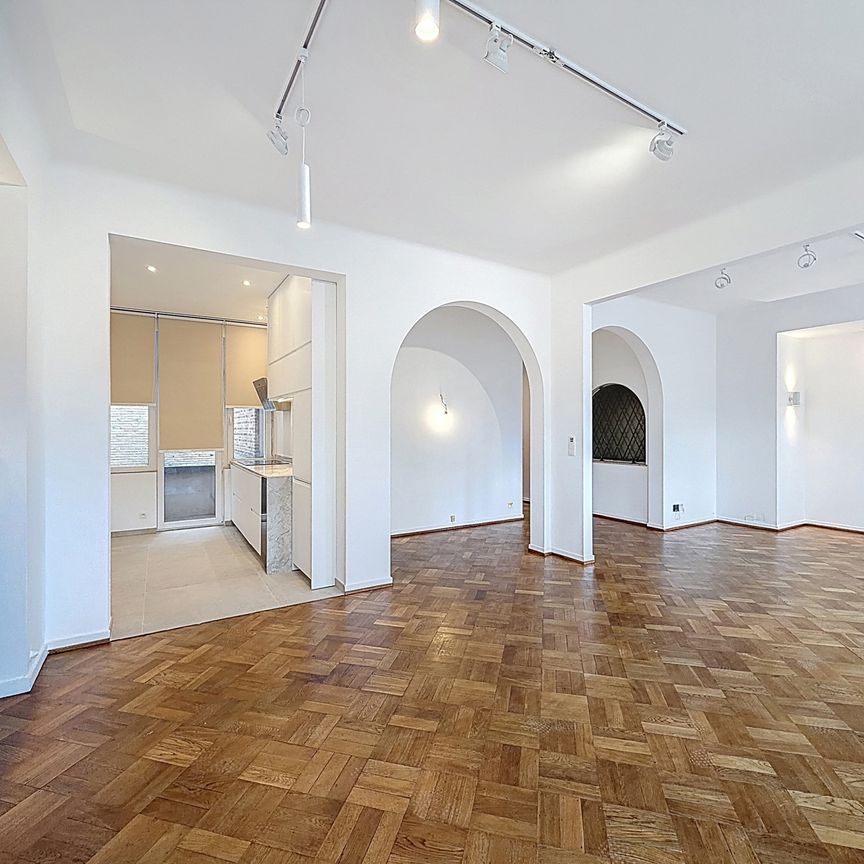 Appartement te huur - Photo 1