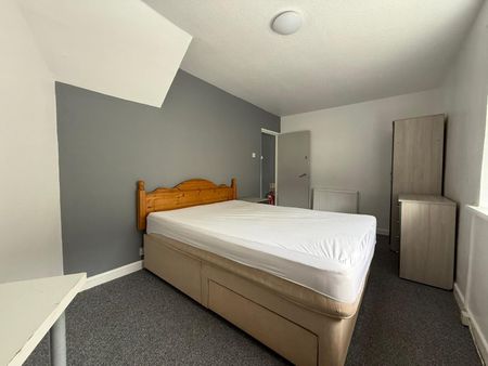 Sydney Street, Plymouth - Photo 2