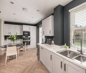 3 bedroom semi-detached house to rent - Photo 5