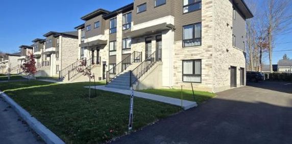 5 1/2 - Saint-Jérôme - 2 050 $/mois - Photo 2