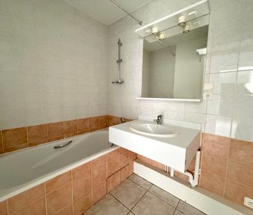 Location Appartement 3 pièces 68m² - Photo 2